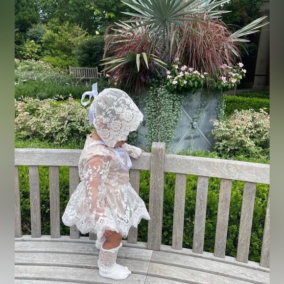 Bailey Lace Romper Dress NWT - Picture 4 of 11